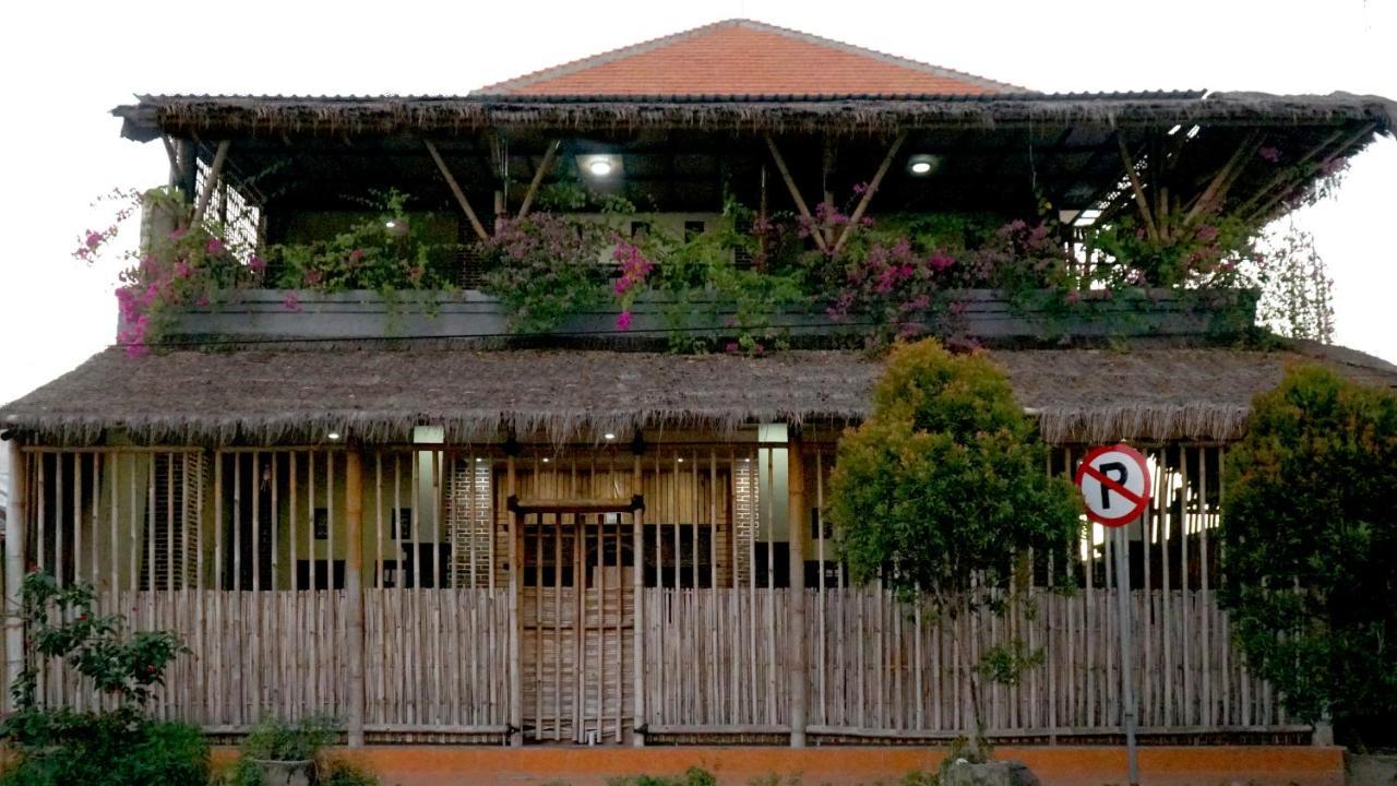 Vamana Bangsal Hostel Pemenang Exterior foto